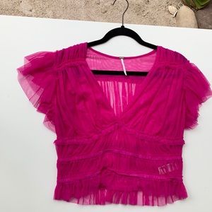 NEW 🔥 hot pink tee shirt 💕